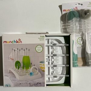Munchkin Bottle Drying Rack and Brushes